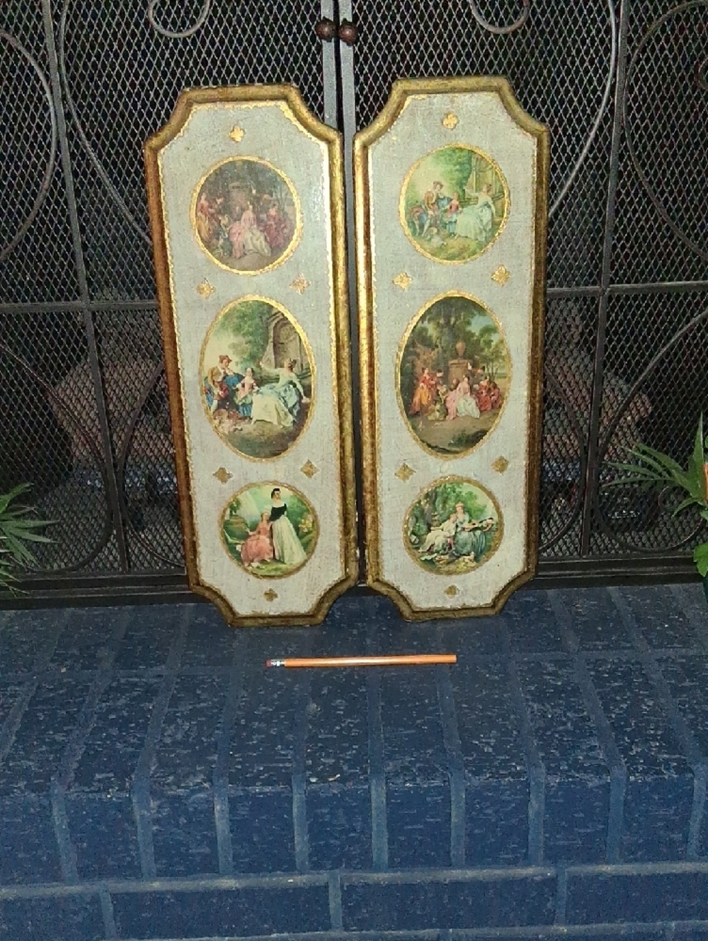 Vintage Pair of Framed Decorative Panels with Gilt Trim - Picture 5 of 8